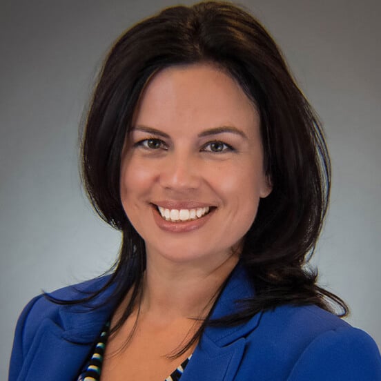 Beth Leonard headshot